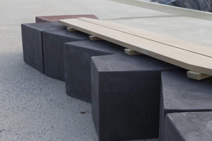 Lavica Atelier Vierkant Alpha Bench