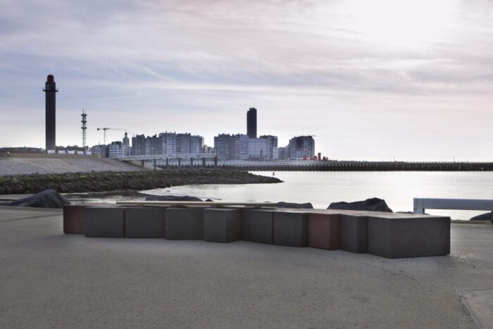 Lavica Atelier Vierkant Alpha Bench