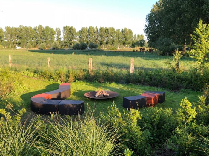 Lavica Atelier Vierkant Alpha Bench