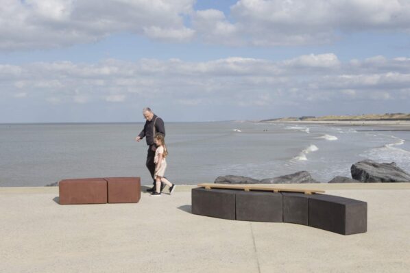 Lavica Atelier Vierkant Alpha Bench