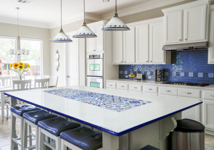 Azulejos centrale, ručne maľovaný obĺžnikový stôl z lávového kameňa